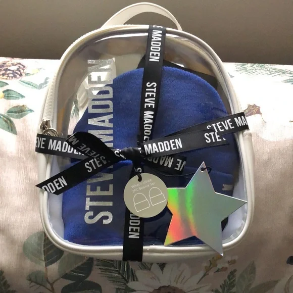 STEVE MADDEN Back Pack/Hats - Picture 1 of 12